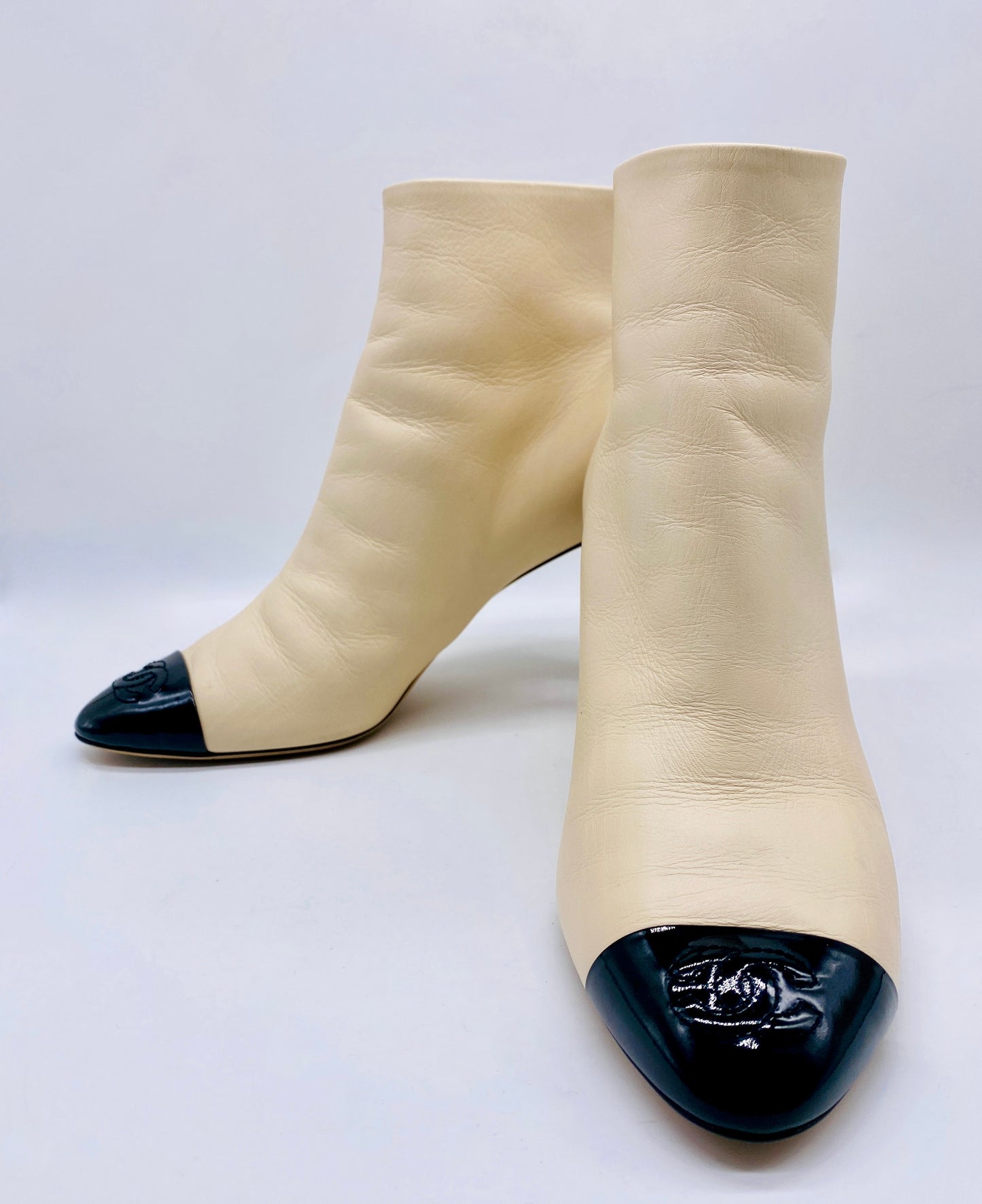 CHANEL Cream Leather Black Cap Toe Ankle Bootie Size 38.5