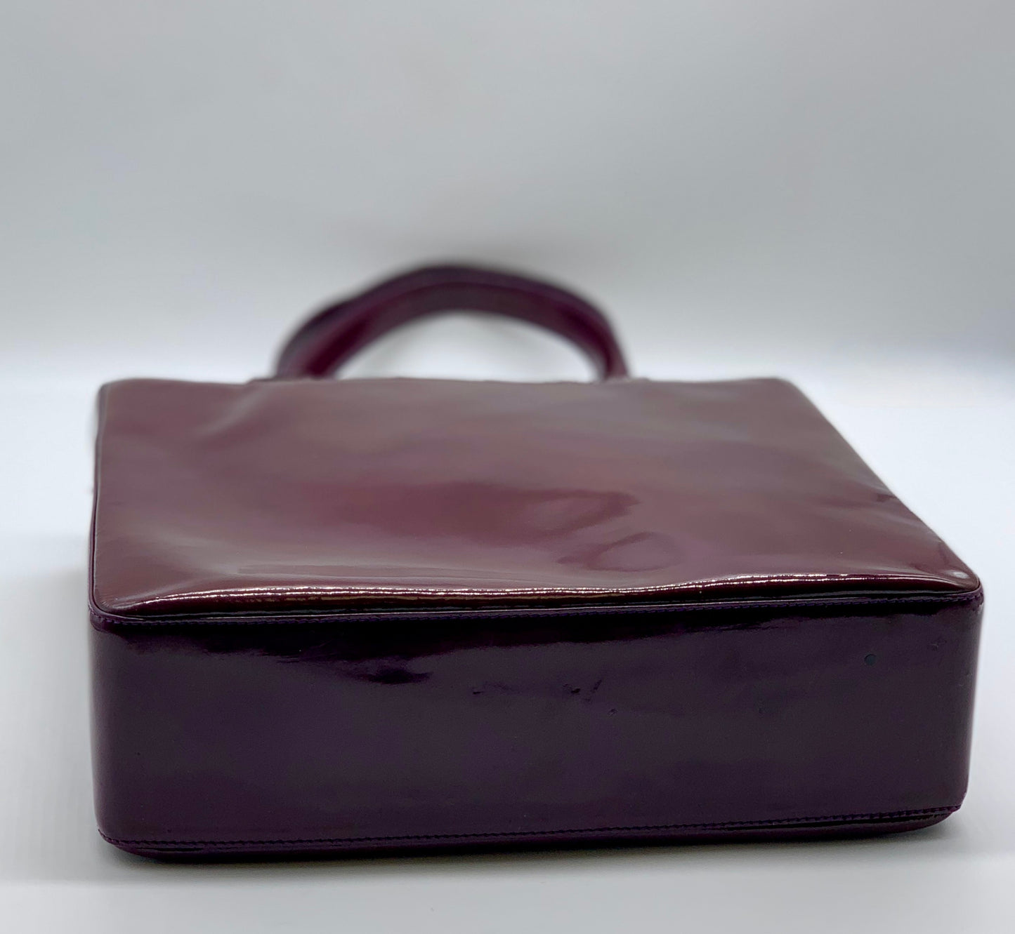 CHANEL Purple Patent Shoulder Vintage Handbag