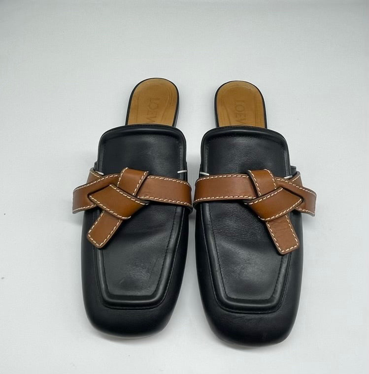 Loewe Black Gate Belted Leather Mule 40